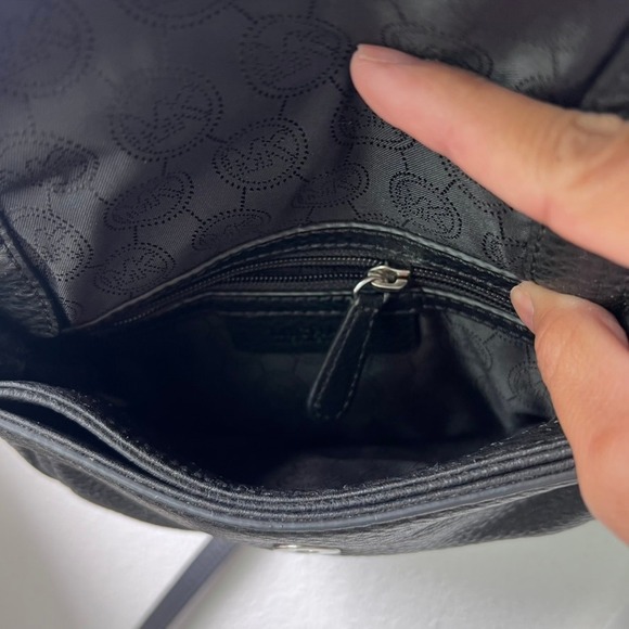 Michael Kors Pebbled Leather Bedford Flap Crossbody Bag Black‎ Silver Zipper - Picture 10 of 14